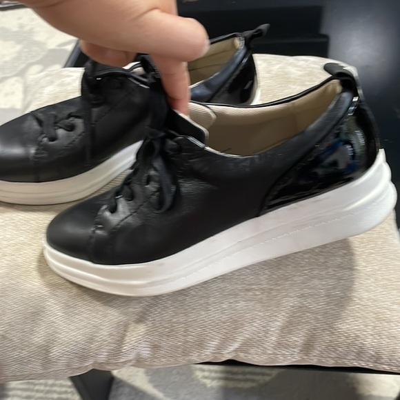 Naturalizer black sneakers - Picture 4 of 6